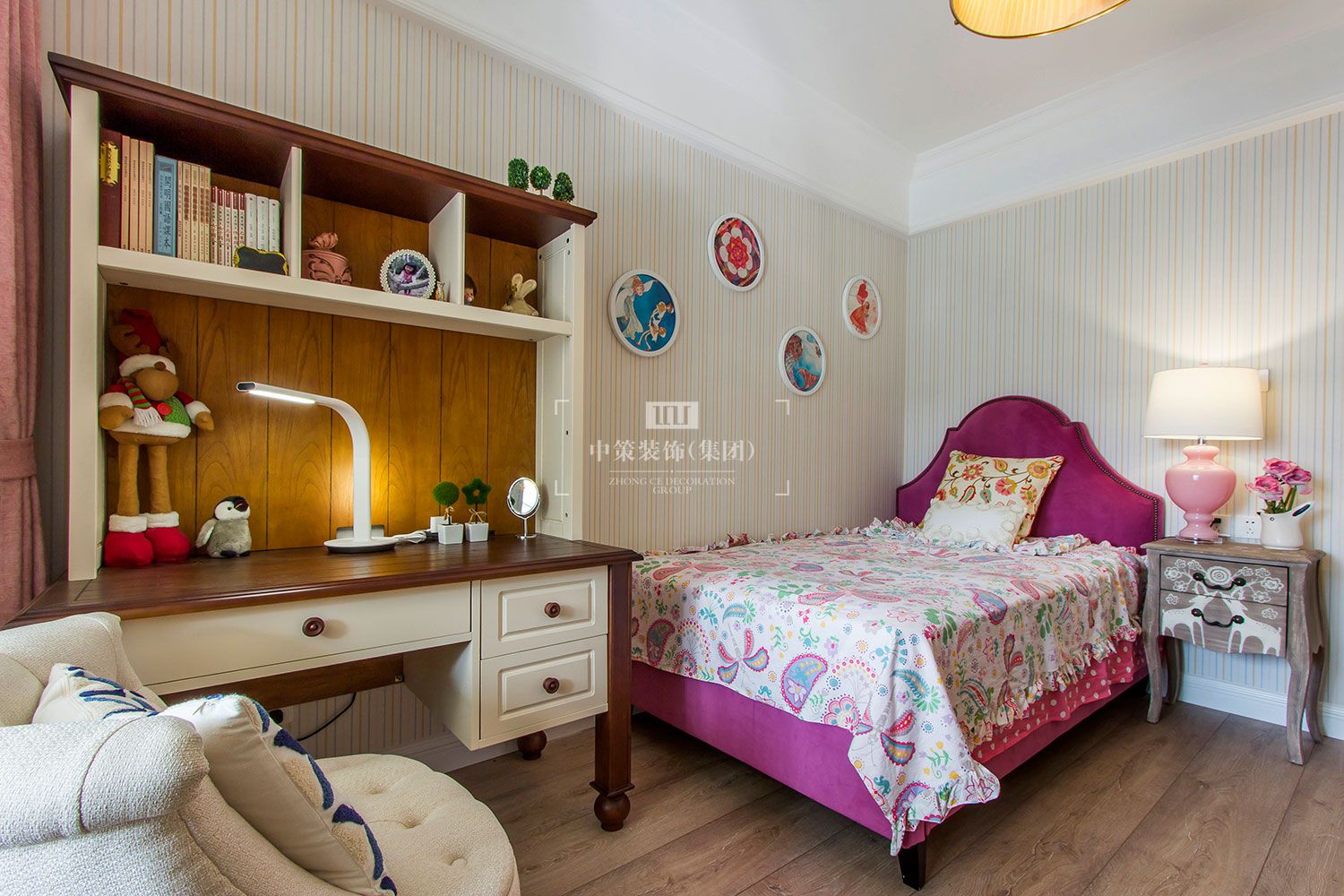 1535420694702009.jpg 黄希-荷塘月色-胡-(42).jpg