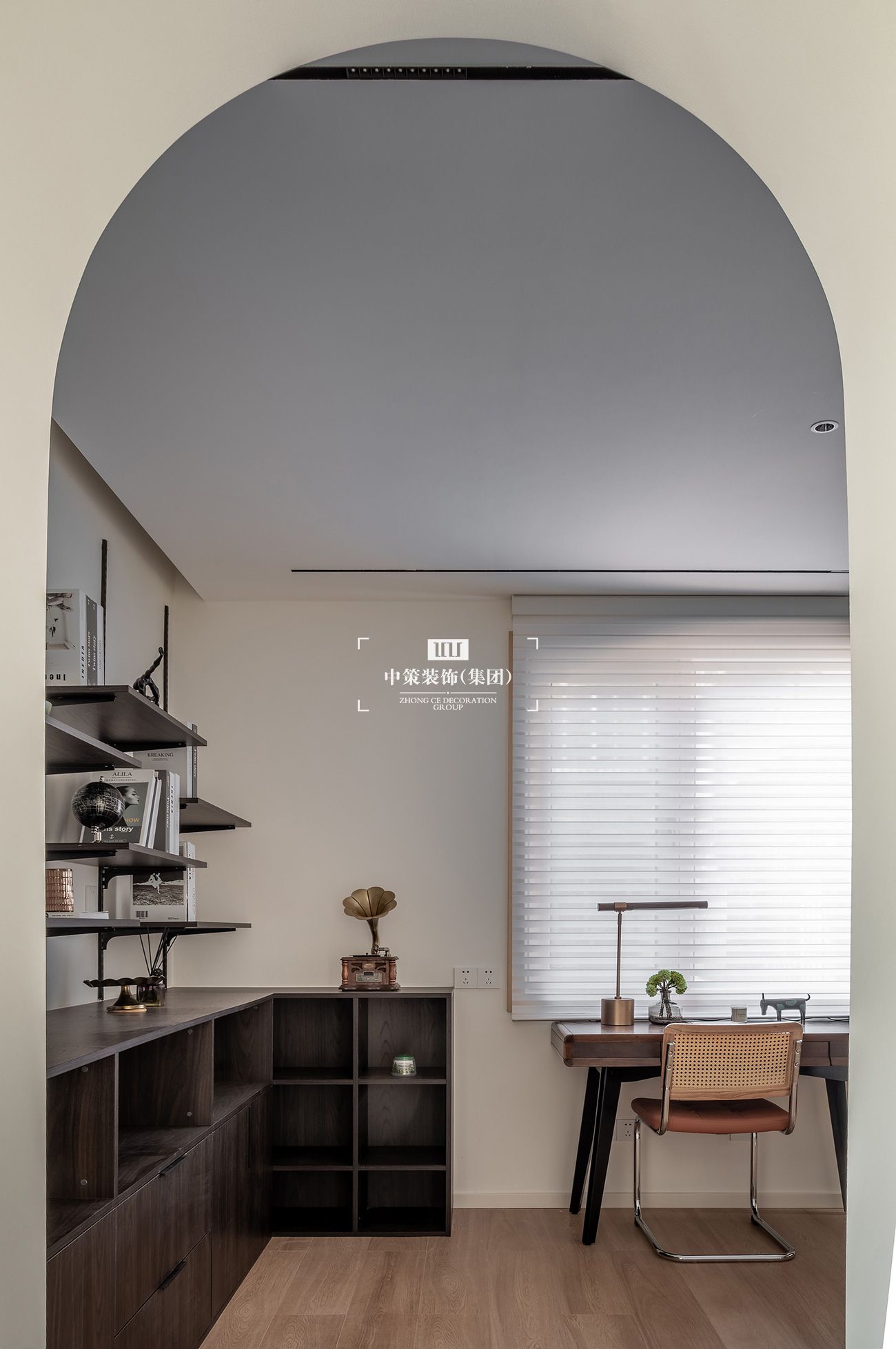 1736408890881415.jpg 刘宇鹏-白云巷-21.jpg