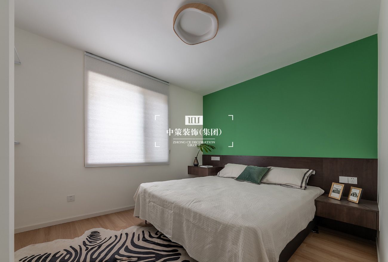 1736408902707462.jpg 刘宇鹏-白云巷-31.jpg